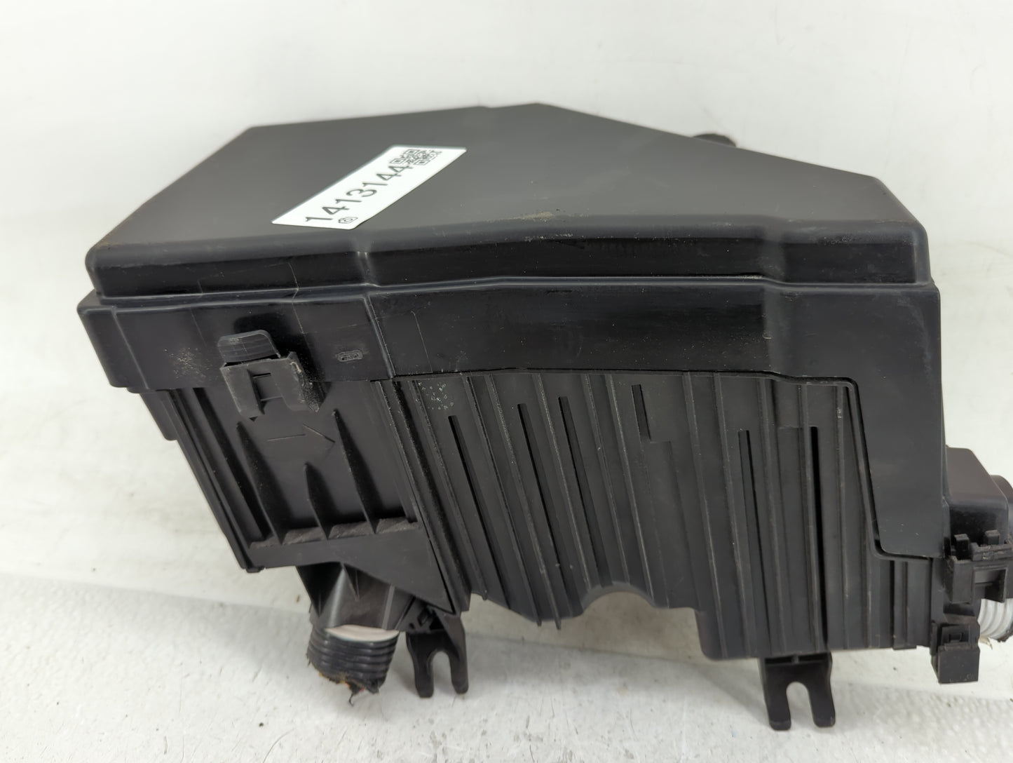 2021-2022 Nissan Rogue Fusebox Fuse Box Panel Relay Module Fits Fits 2021 2022 OEM Used Auto Parts - Oemusedautoparts1.com