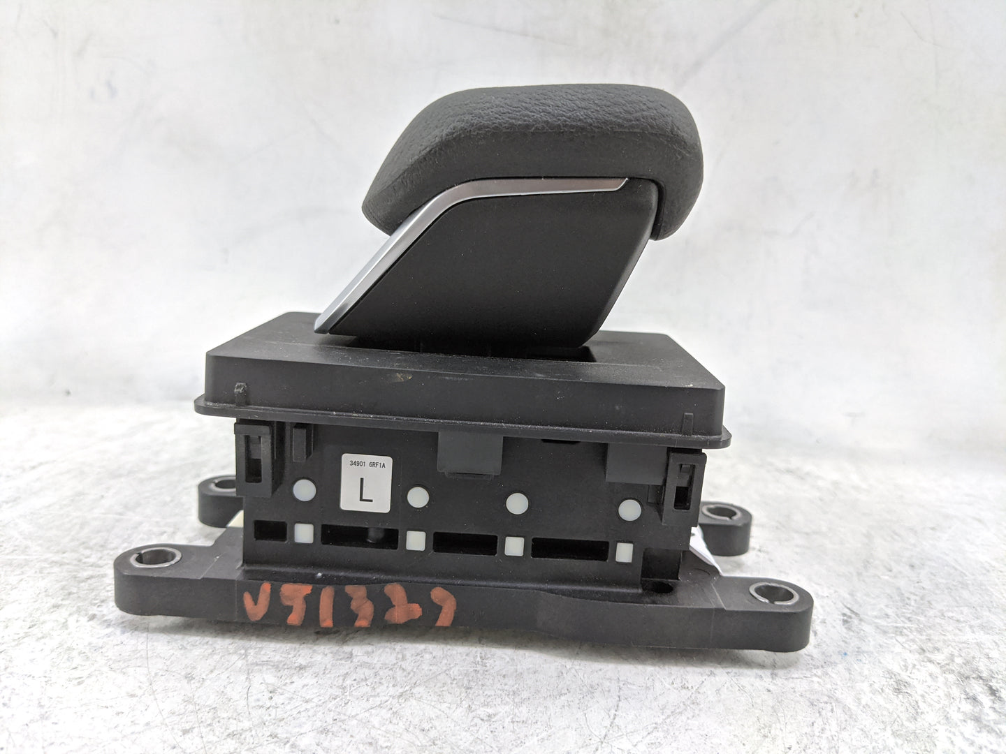 2025 Nissan Rogue Floor Console Assembly Shifter - Oemusedautoparts1.com