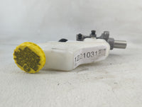2022-2022 Nissan Sentra Brake Master Cylinder 1221031 - Oemusedautoparts1.com