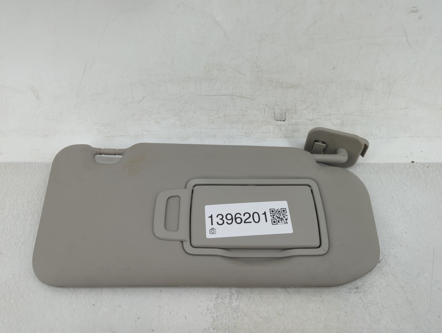 2020-2022 Nissan Sentra Sun Visor Shade Replacement Passenger Right Mirror Fits Fits 2020 2021 2022 OEM Used Auto Parts - Oe