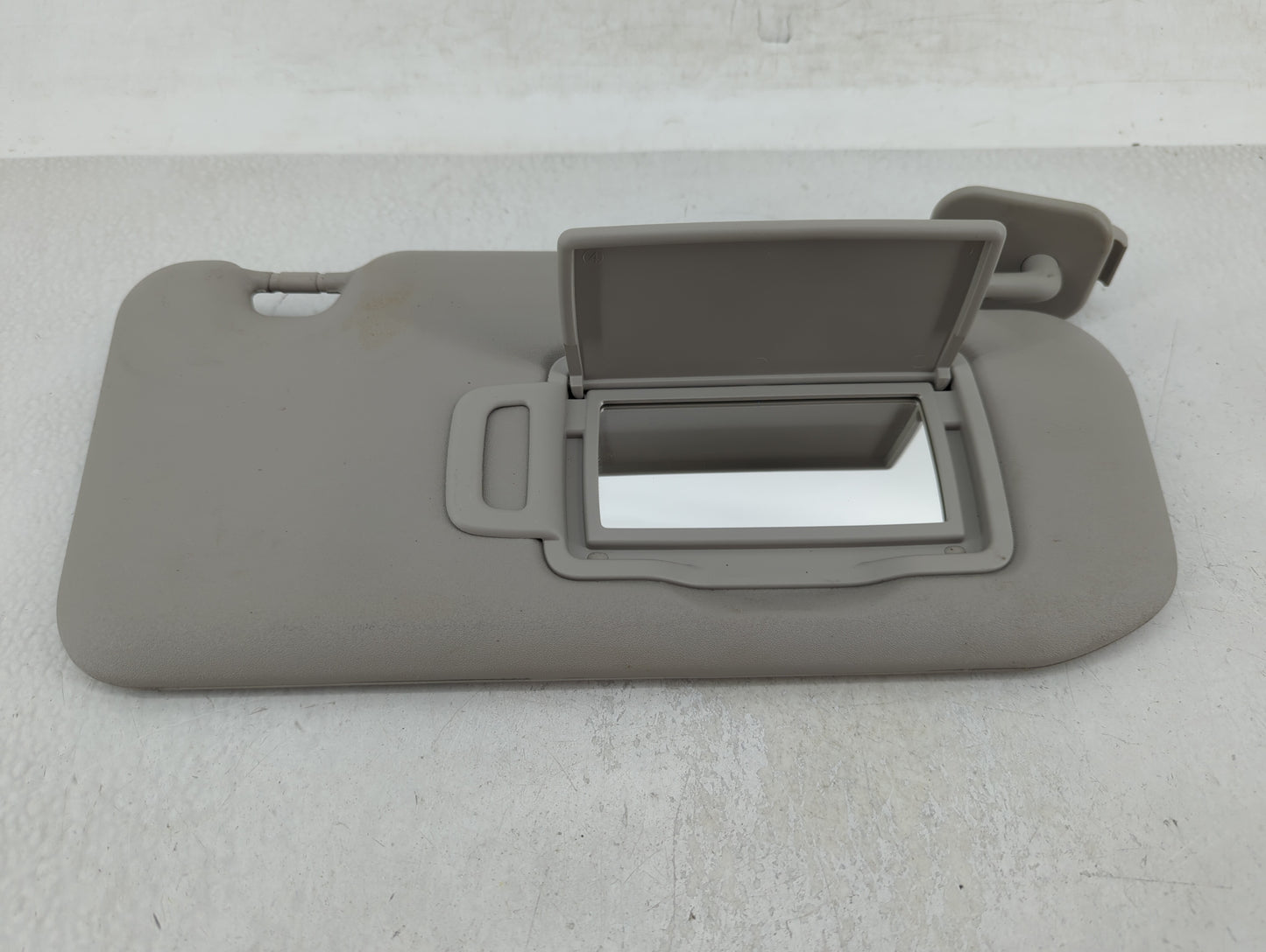 2020-2022 Nissan Sentra Sun Visor Shade Replacement Passenger Right Mirror Fits Fits 2020 2021 2022 OEM Used Auto Parts - Oe