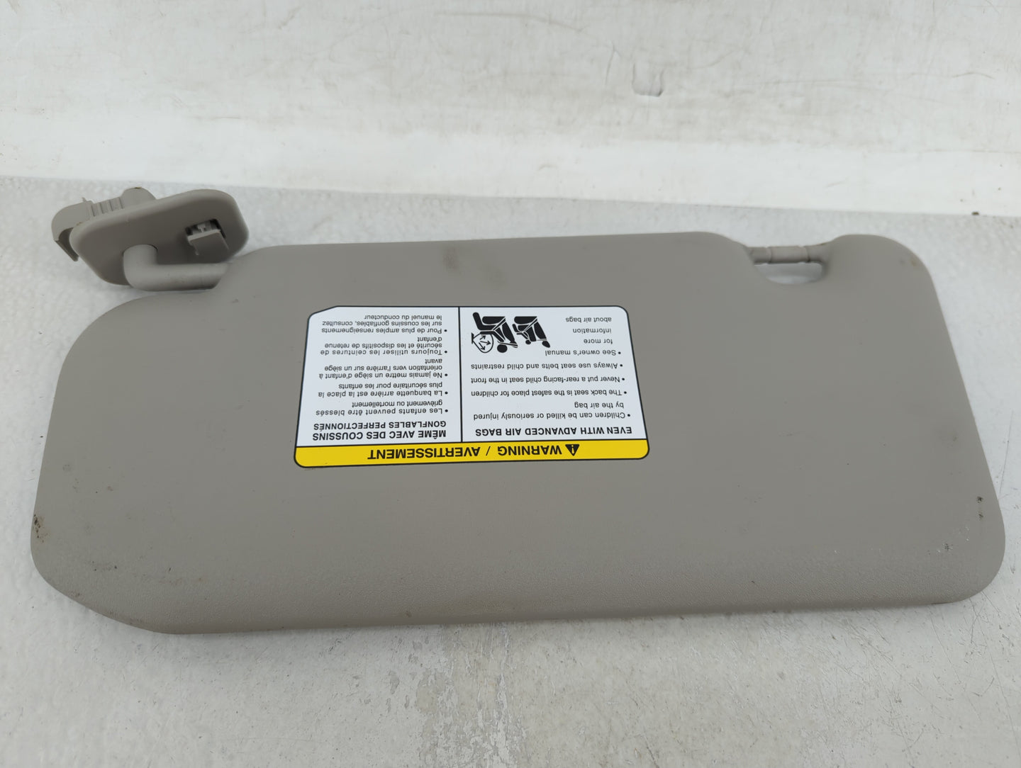 2020-2022 Nissan Sentra Sun Visor Shade Replacement Passenger Right Mirror Fits Fits 2020 2021 2022 OEM Used Auto Parts - Oe