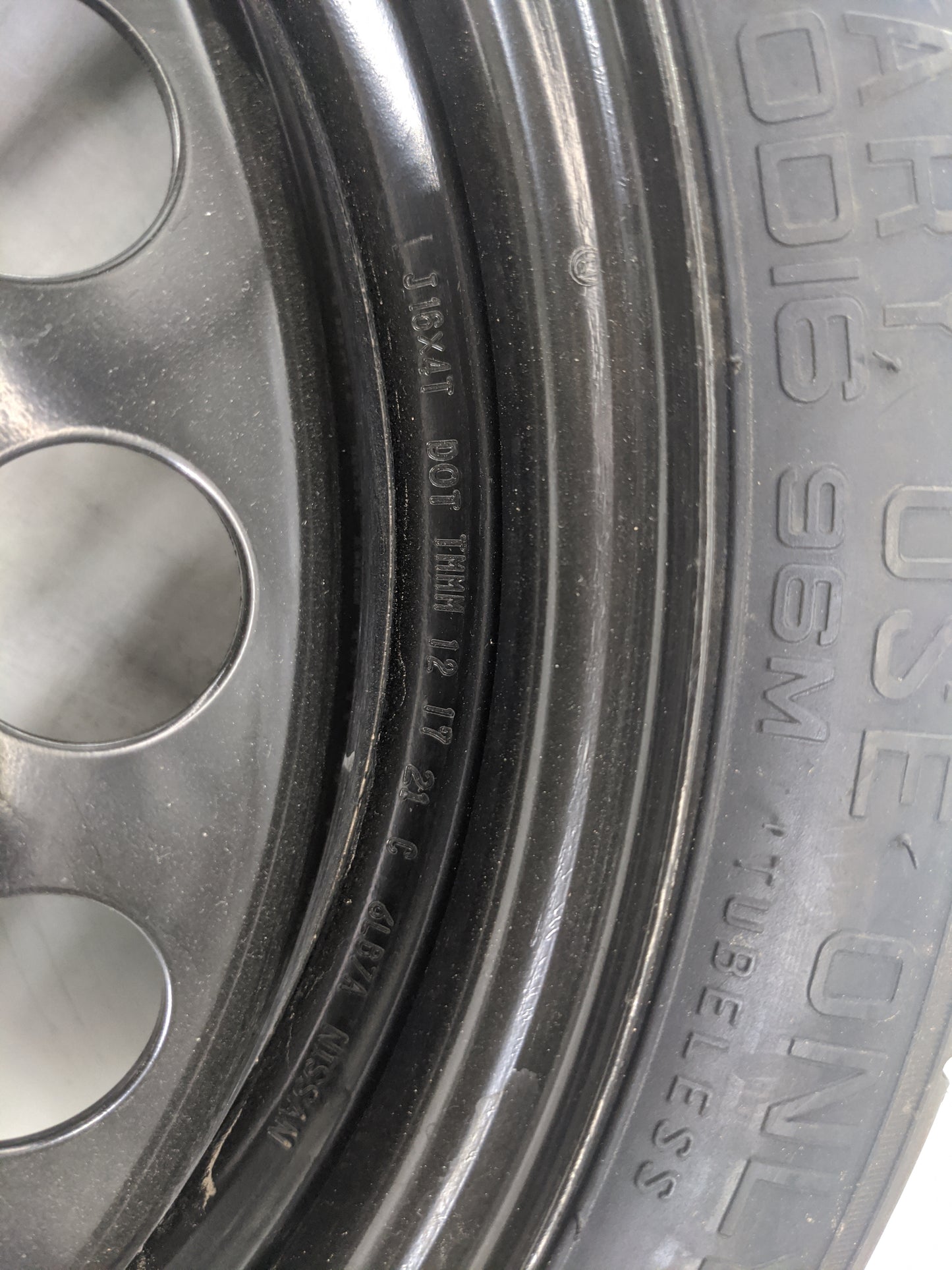 2020-2022 Nissan Sentra Spare Donut Tire Wheel Rim Oem 1420878 - Oemusedautoparts1.com