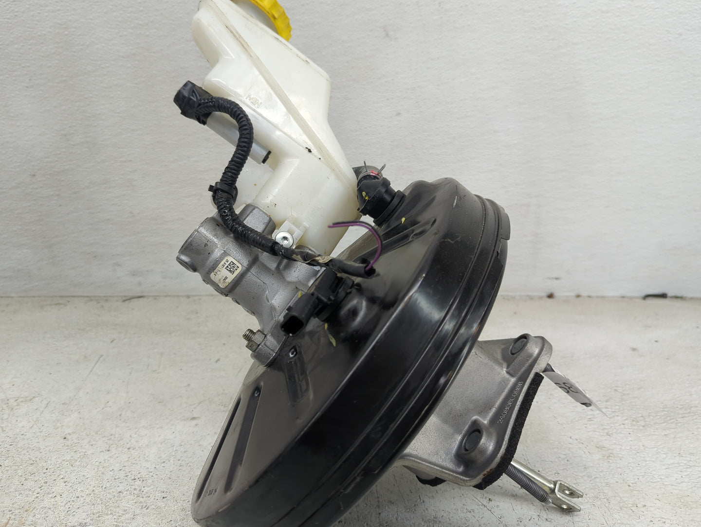 2020-2022 Nissan Sentra Power Brake Booster Oem 1428168 - Oemusedautoparts1.com