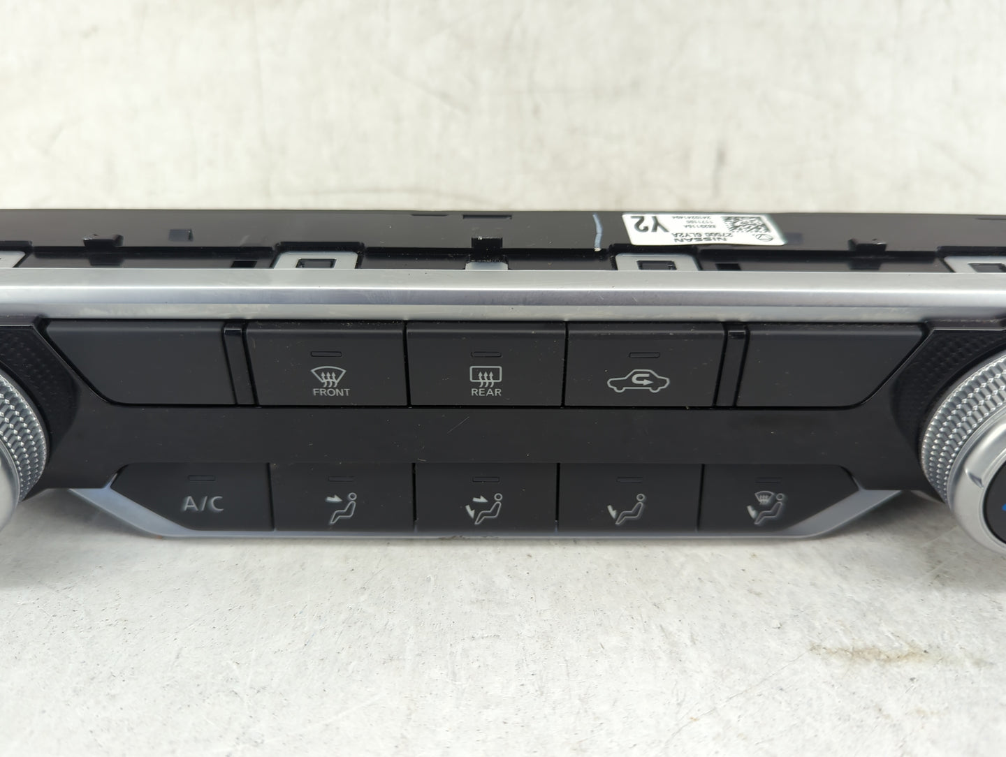 2025 Nissan Sentra Climate Control Module Temperature AC/Heater Replacement P/N:27500 6LY2A 27500-6LY2A Fits OEM Used Auto P