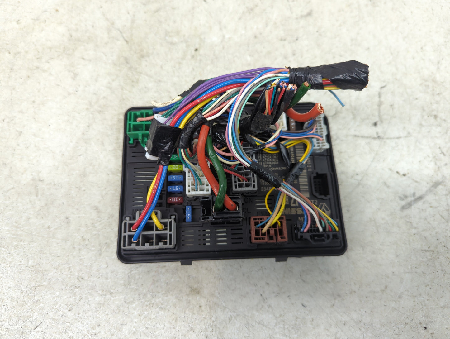 2020-2022 Nissan Sentra Fusebox Fuse Box Panel Relay Module P/N:284B76LA0B Fits Fits 2020 2021 2022 OEM Used Auto Parts - Oe