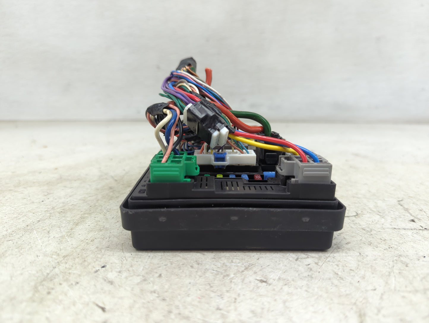 2020-2022 Nissan Sentra Fusebox Fuse Box Panel Relay Module P/N:284B76LA0B Fits Fits 2020 2021 2022 OEM Used Auto Parts - Oe