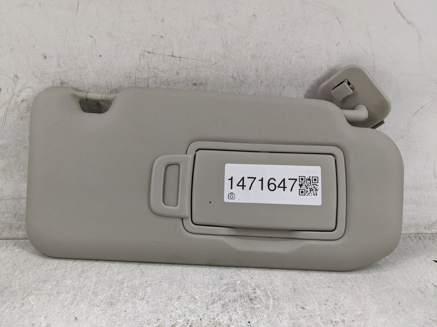2020-2022 Nissan Sentra Sun Visor Shade Replacement Passenger Right Mirror Fits Fits 2020 2021 2022 OEM Used Auto Parts - Oe