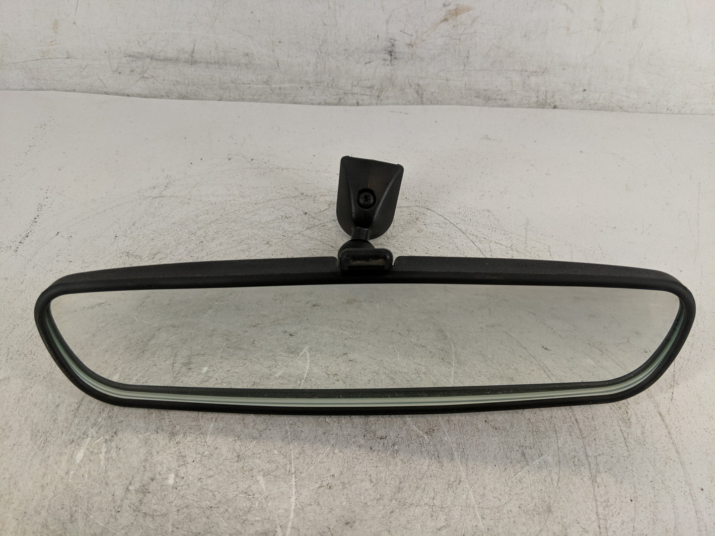 2025 Nissan Versa Interior Rear View Mirror Replacement OEM P/N:E11025617 E11015617, E11045617 Fits OEM Used Auto Parts - Oe