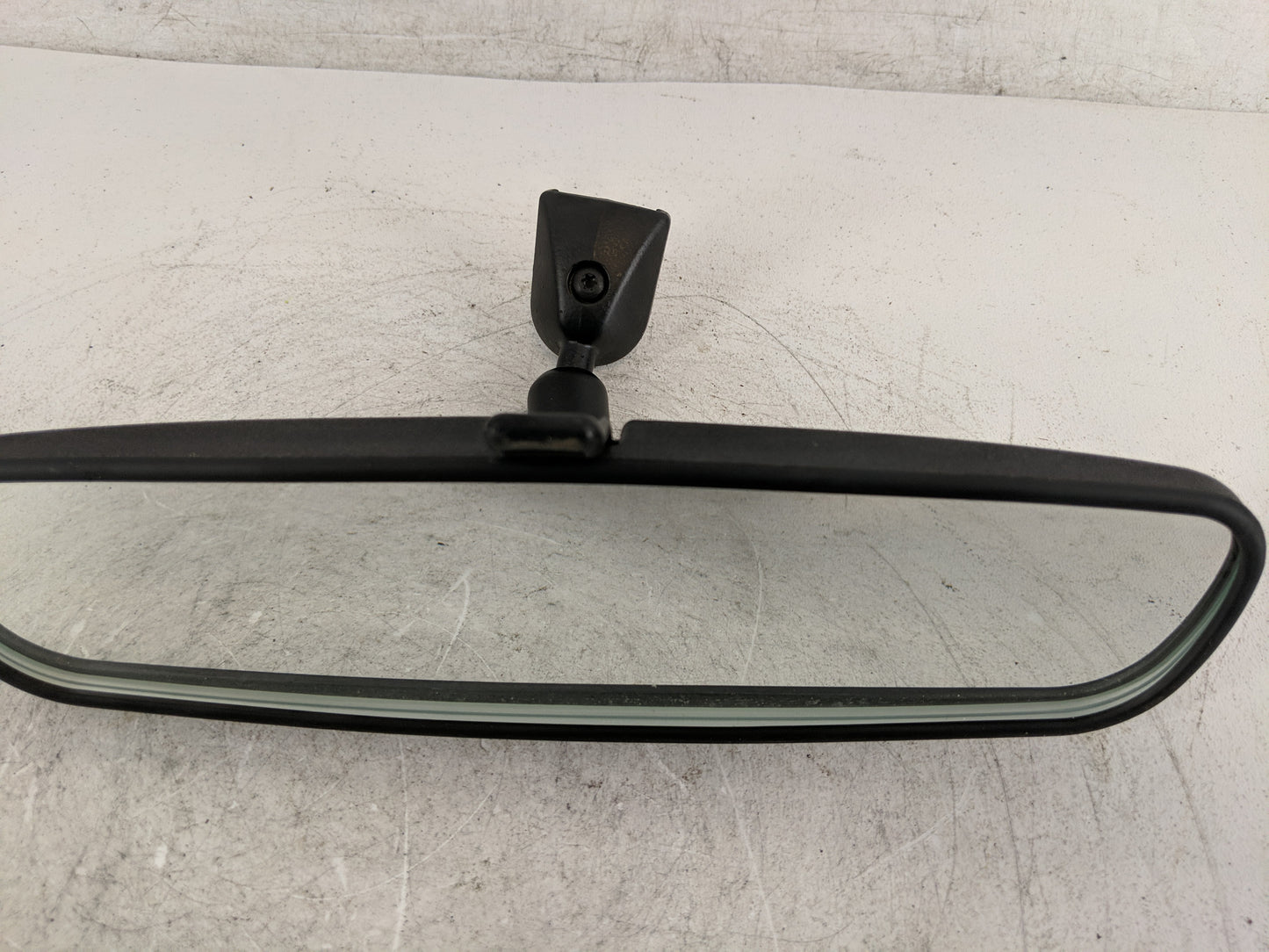 2025 Nissan Versa Interior Rear View Mirror Replacement OEM P/N:E11025617 E11015617, E11045617 Fits OEM Used Auto Parts - Oe