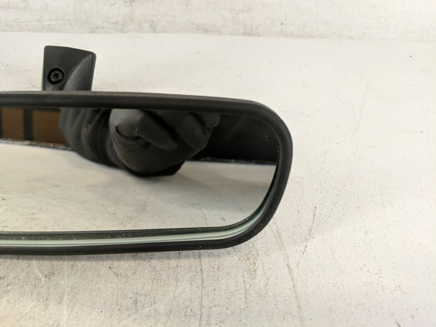2025 Nissan Versa Interior Rear View Mirror Replacement OEM P/N:E11025617 E11015617, E11045617 Fits OEM Used Auto Parts - Oe