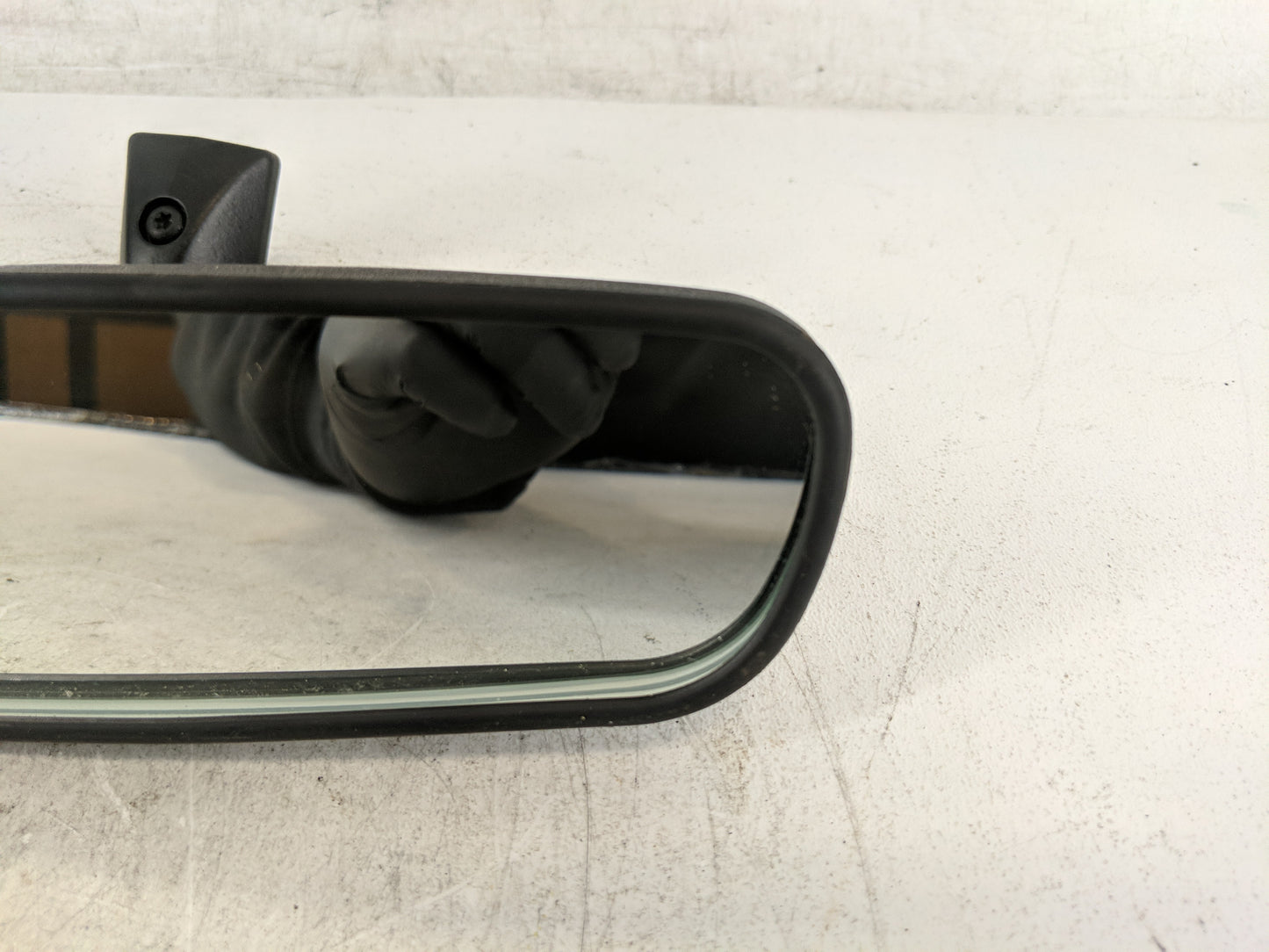 2025 Nissan Versa Interior Rear View Mirror Replacement OEM P/N:E11025617 E11015617, E11045617 Fits OEM Used Auto Parts - Oe