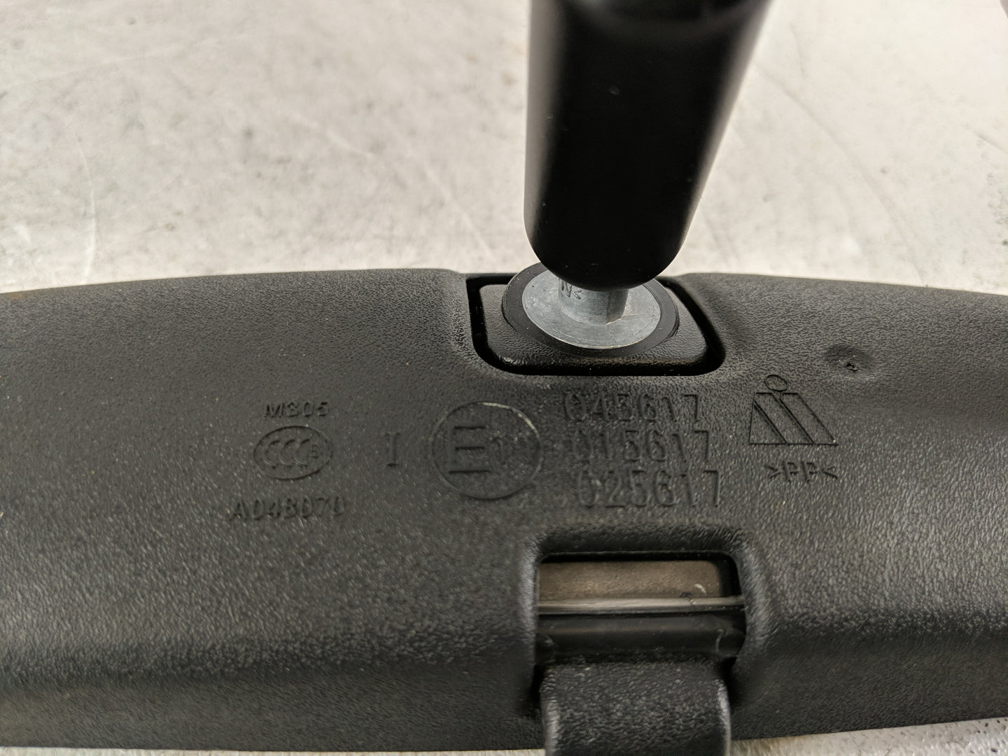 2025 Nissan Versa Interior Rear View Mirror Replacement OEM P/N:E11025617 E11015617, E11045617 Fits OEM Used Auto Parts - Oe
