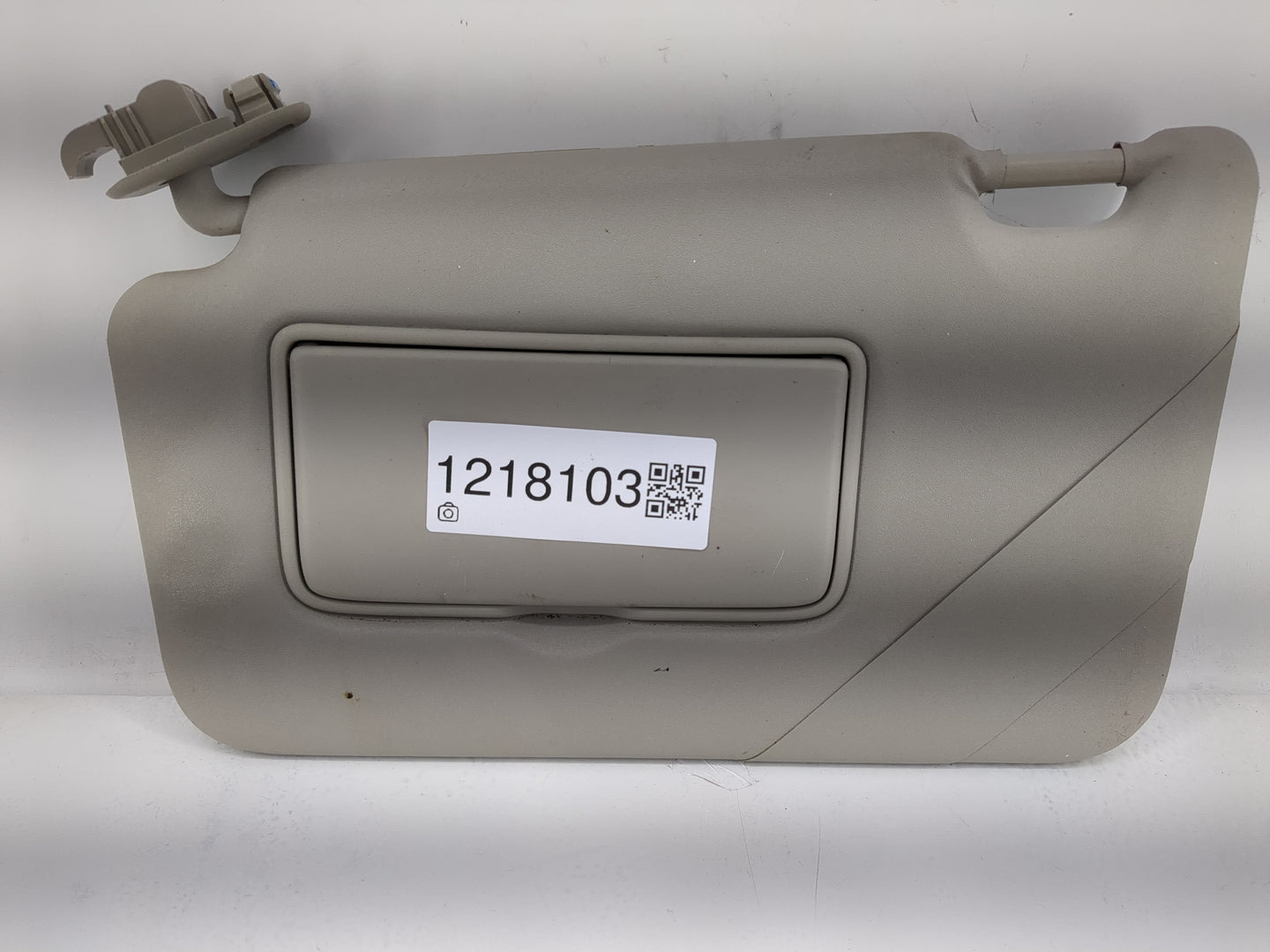 2025 Nissan Versa Sun Visor Shade Replacement Driver Left Mirror Fits OEM Used Auto Parts - Oemusedautoparts1.com