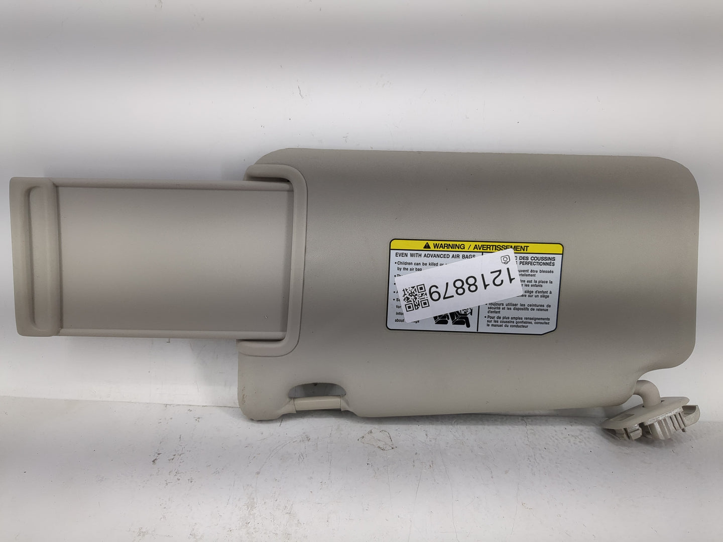 2025 Nissan Versa Sun Visor Shade Replacement Passenger Right Mirror Fits OEM Used Auto Parts - Oemusedautoparts1.com