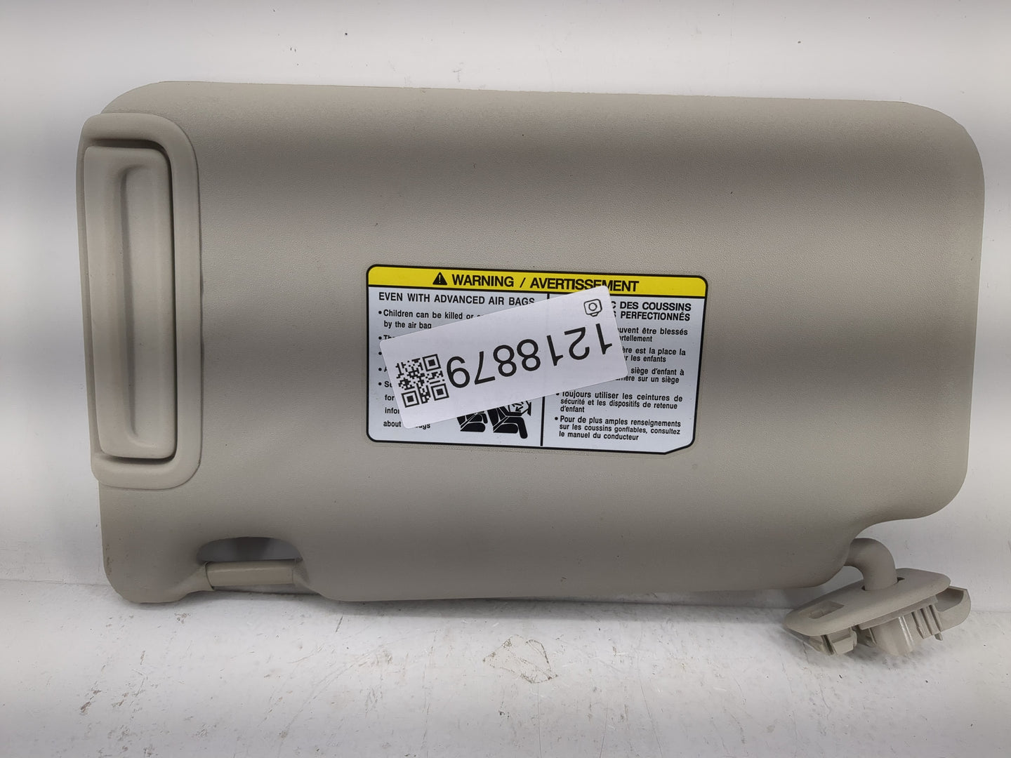 2025 Nissan Versa Sun Visor Shade Replacement Passenger Right Mirror Fits OEM Used Auto Parts - Oemusedautoparts1.com