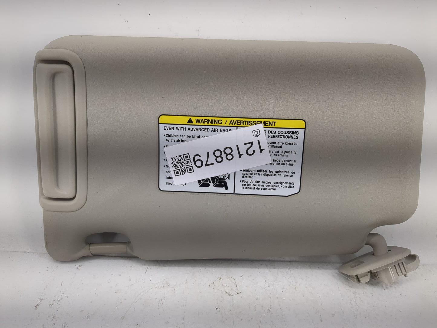 2025 Nissan Versa Sun Visor Shade Replacement Passenger Right Mirror Fits OEM Used Auto Parts - Oemusedautoparts1.com