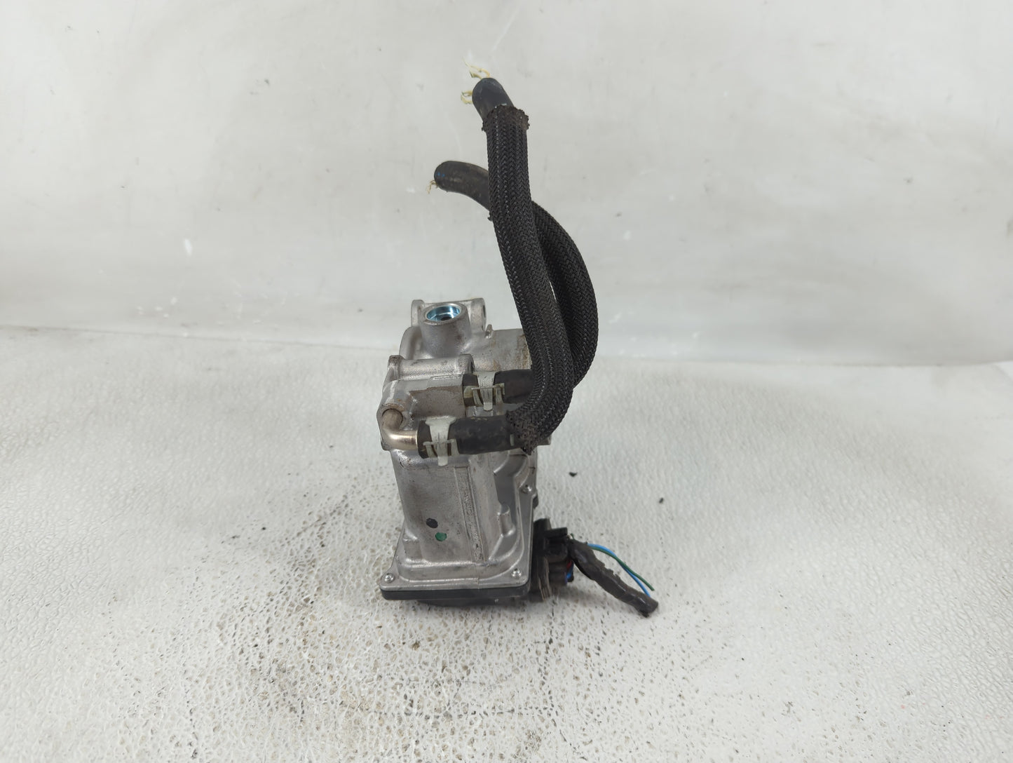 2025 Nissan Versa Throttle Body Fits OEM Used Auto Parts - Oemusedautoparts1.com