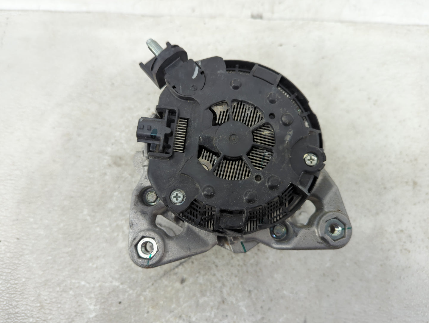 2022 Nissan Versa Alternator Replacement Generator Charging Assembly Engine OEM P/N:231009VC0A A2TV3081ZX Fits OEM Used Auto