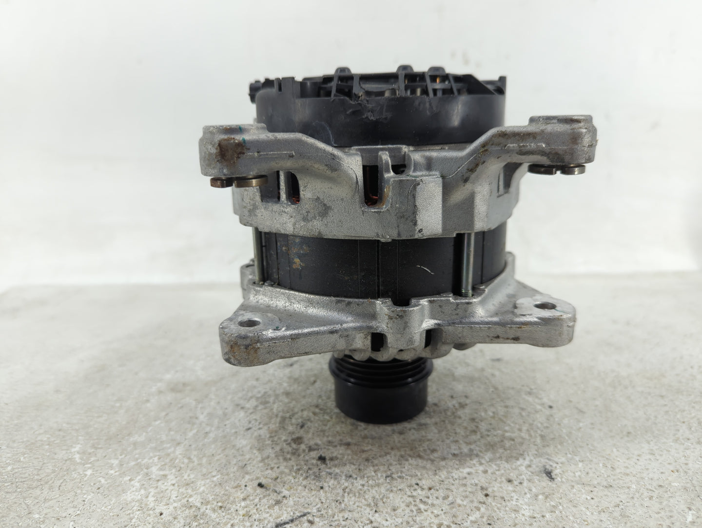 2022 Nissan Versa Alternator Replacement Generator Charging Assembly Engine OEM P/N:231009VC0A A2TV3081ZX Fits OEM Used Auto