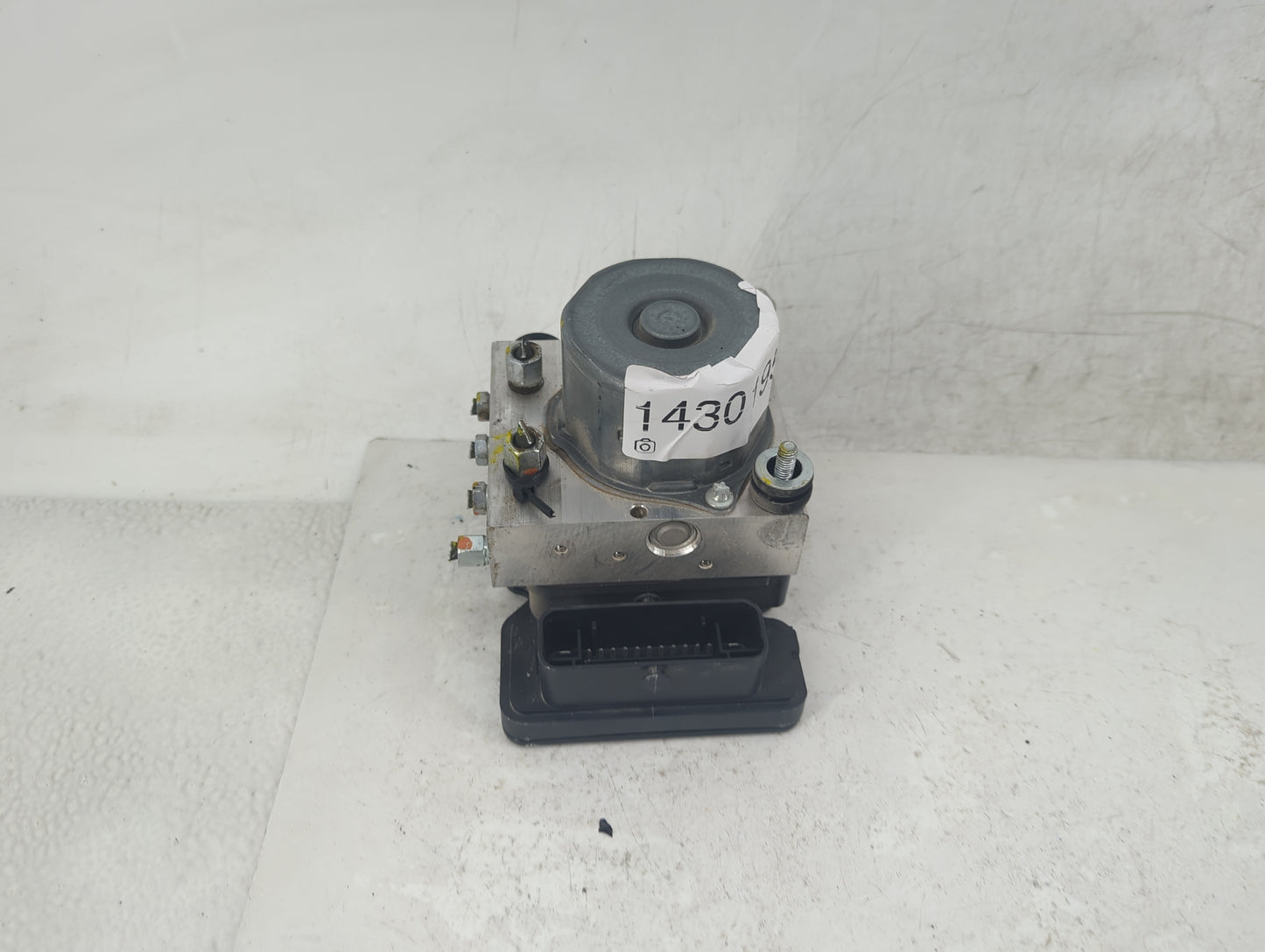 2025 Nissan Versa ABS Pump Control Module Replacement P/N:47660 9EX0A Fits OEM Used Auto Parts - Oemusedautoparts1.com