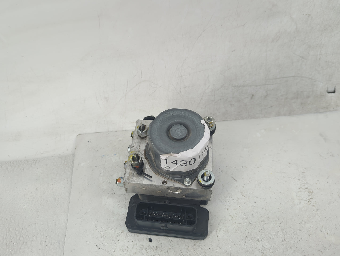 2025 Nissan Versa ABS Pump Control Module Replacement P/N:47660 9EX0A Fits OEM Used Auto Parts - Oemusedautoparts1.com