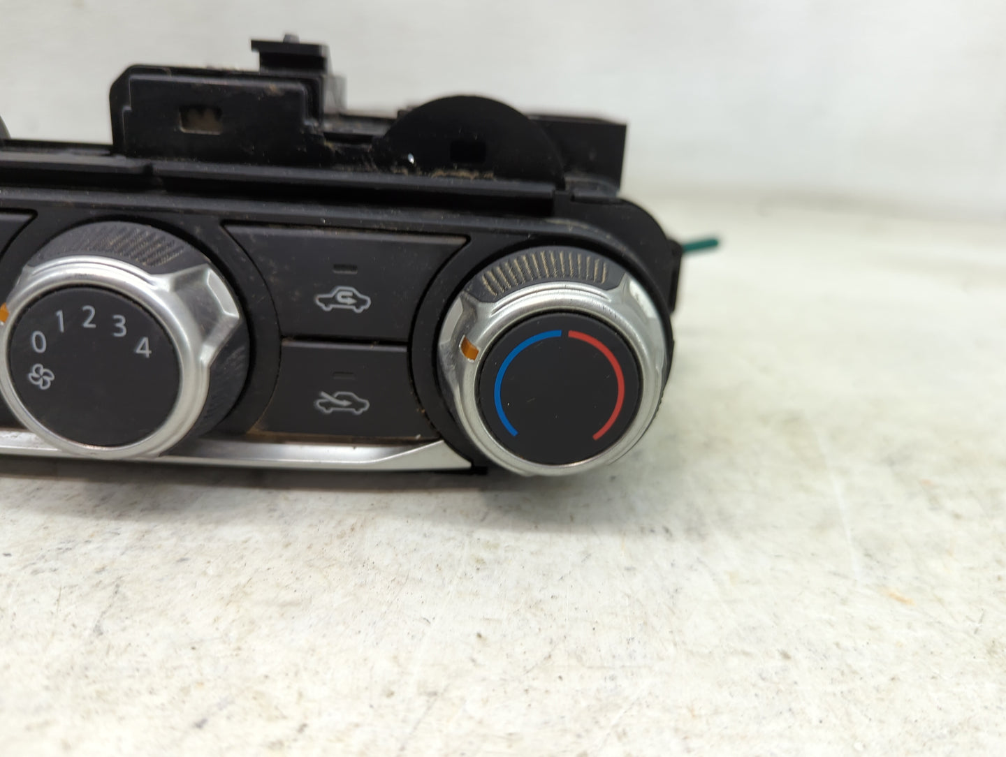 2025 Nissan Versa Climate Control Module Temperature AC/Heater Replacement P/N:669216 Fits OEM Used Auto Parts - Oemusedauto