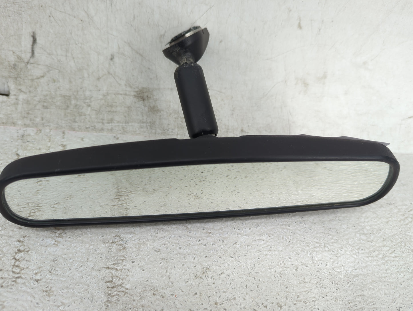 2025 Nissan Versa Interior Rear View Mirror Replacement OEM P/N:E8011681 031681 Fits OEM Used Auto Parts - Oemusedautoparts1