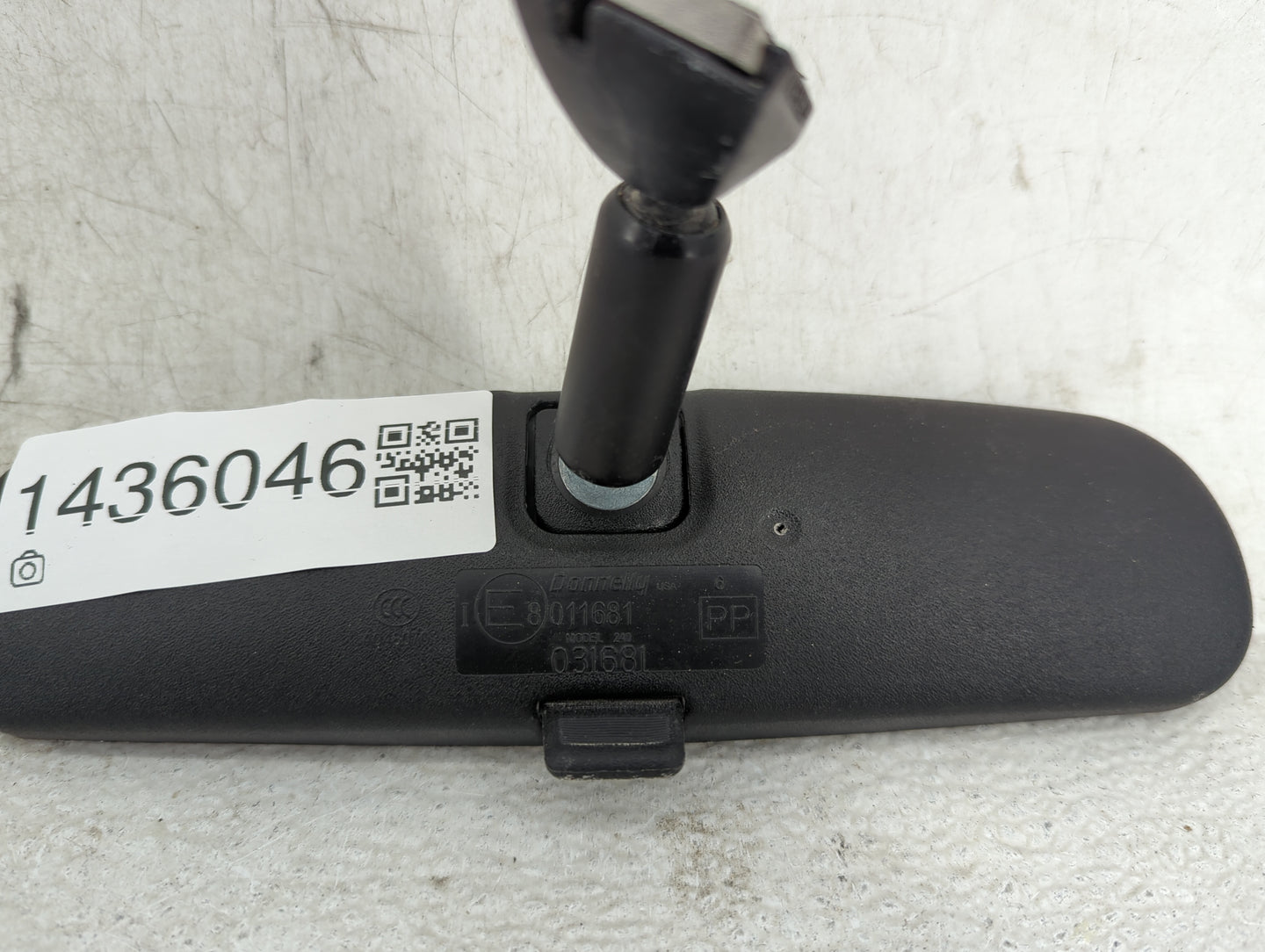 2025 Nissan Versa Interior Rear View Mirror Replacement OEM P/N:E8011681 031681 Fits OEM Used Auto Parts - Oemusedautoparts1