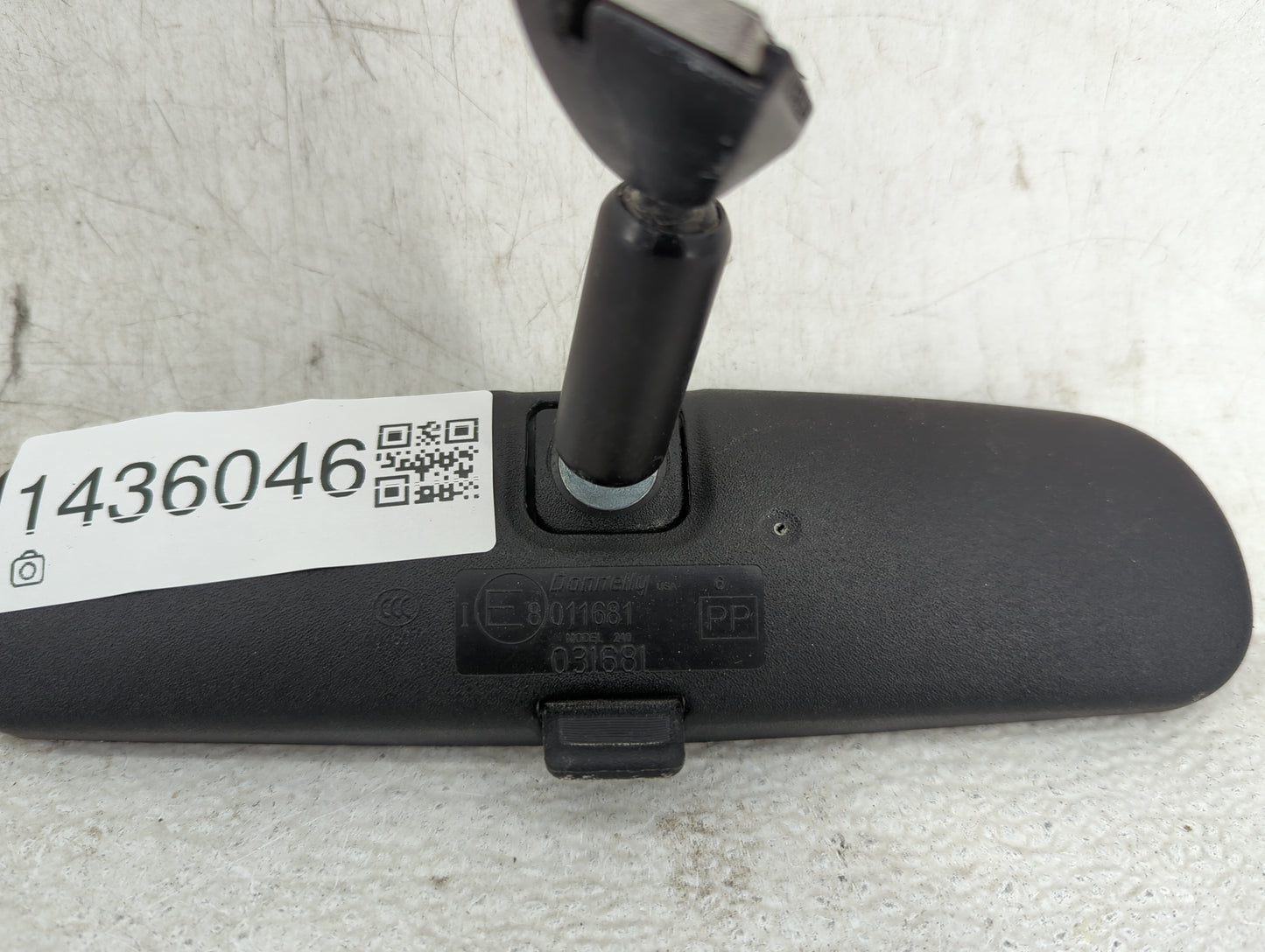 2025 Nissan Versa Interior Rear View Mirror Replacement OEM P/N:E8011681 031681 Fits OEM Used Auto Parts - Oemusedautoparts1