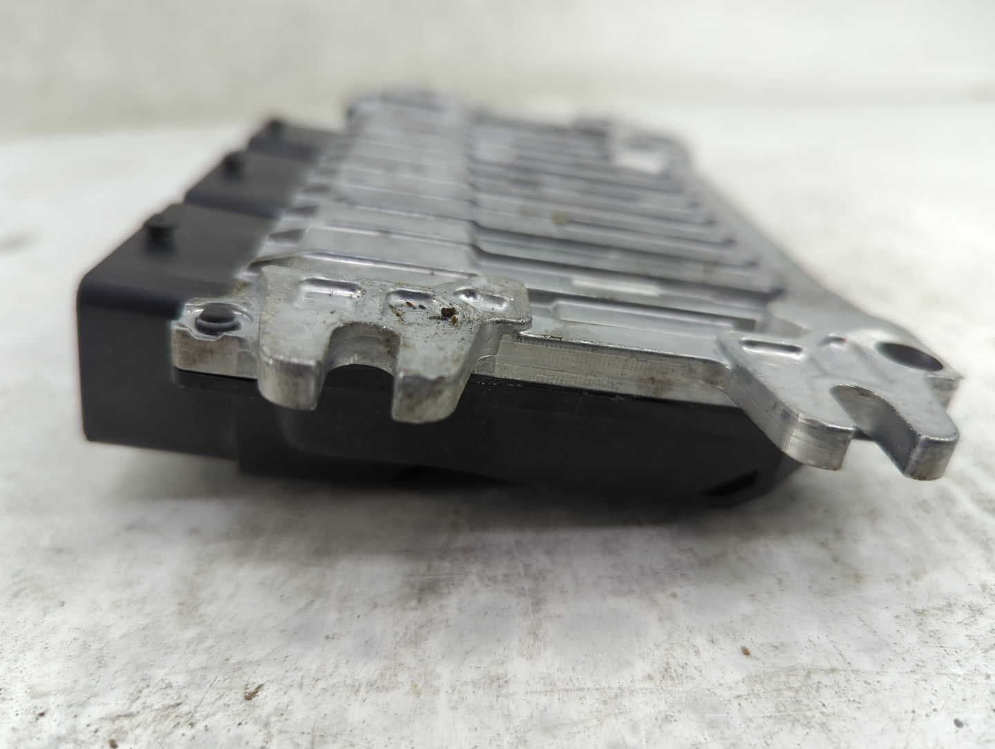 2020-2022 Nissan Versa PCM Engine Control Computer ECU ECM PCU OEM P/N:NEC985-264 Fits Fits 2020 2021 2022 OEM Used Auto Par