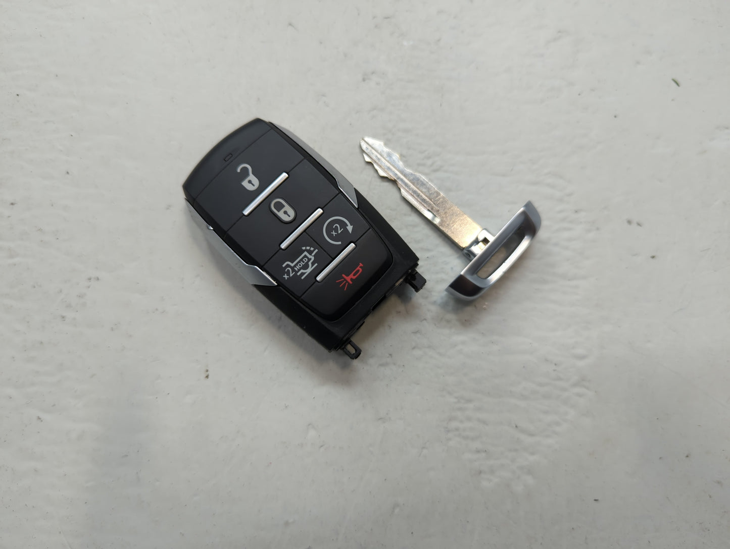 Ram 1500 Keyless Entry Remote Fob OHT4882056 | OHT-4882056 68523814 5 buttons - Oemusedautoparts1.com