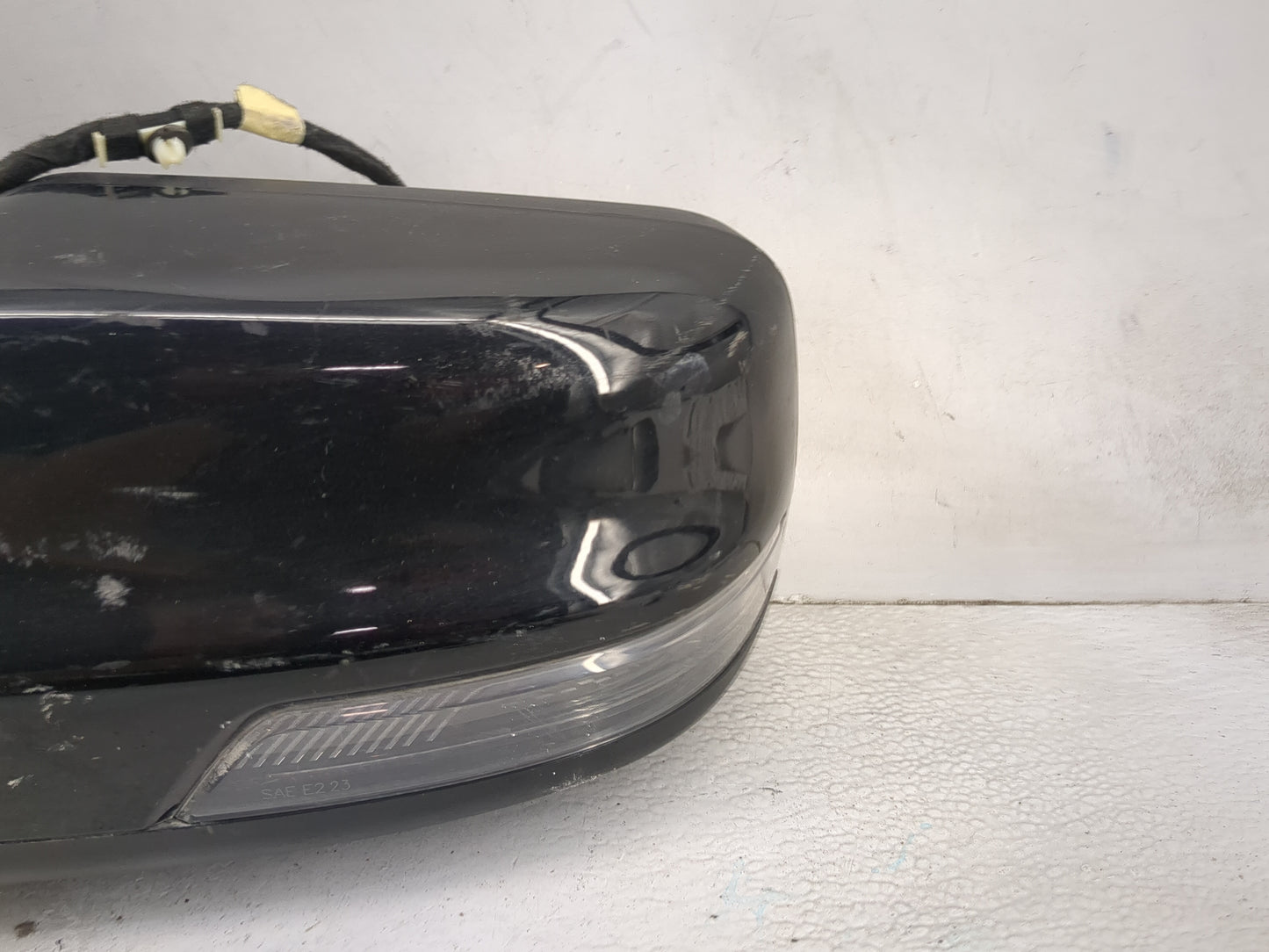 2025 Ram 1500 Driver Side View Mirror - Left Door Mirror OEM Used - Oemusedautoparts1.com