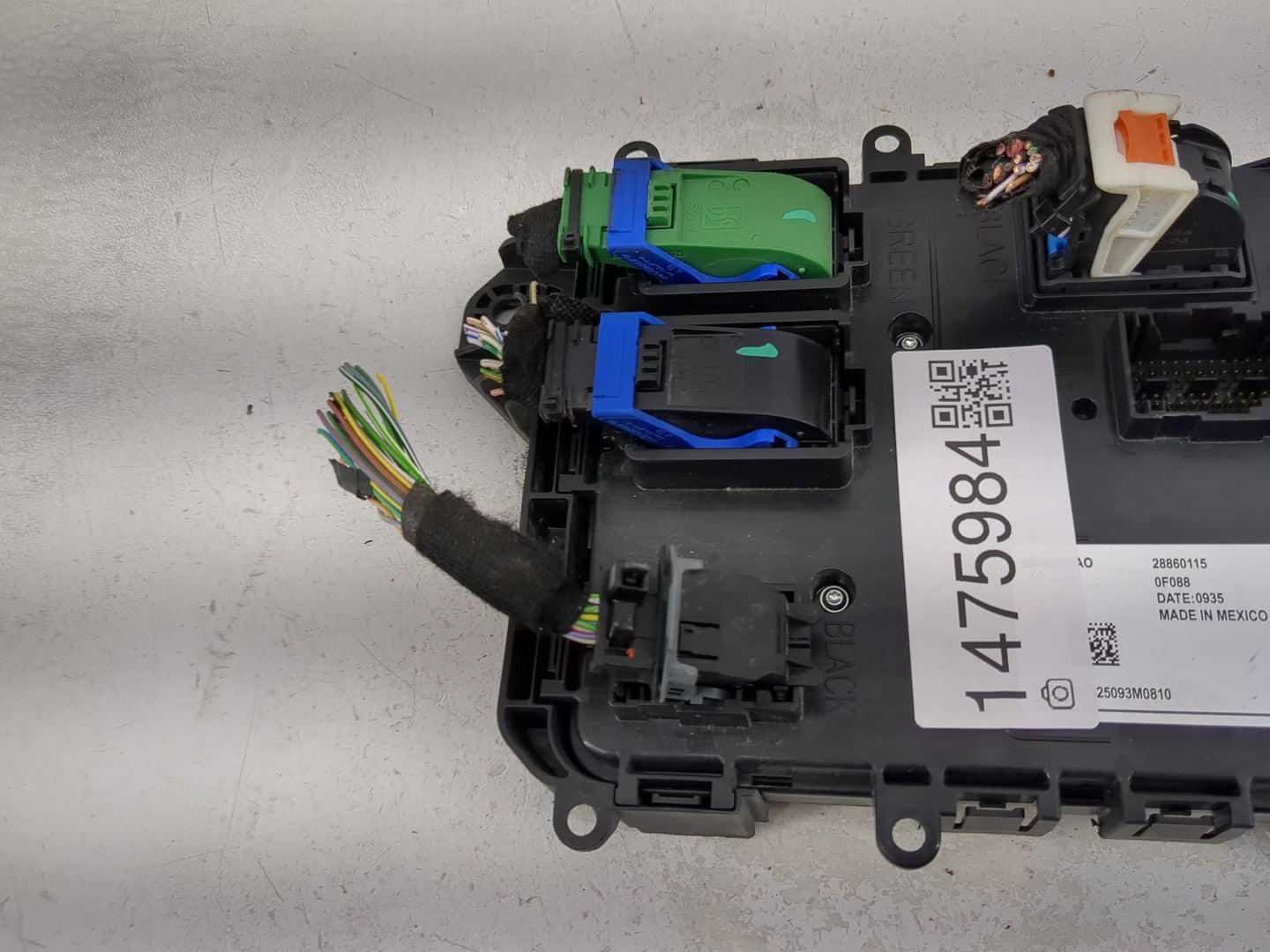 2025 Ram 1500 Fusebox Fuse Box Panel Relay Module P/N:68542599AO P68542599AO-T00AE0935M0810, 28860115 Fits OEM Used Auto Par