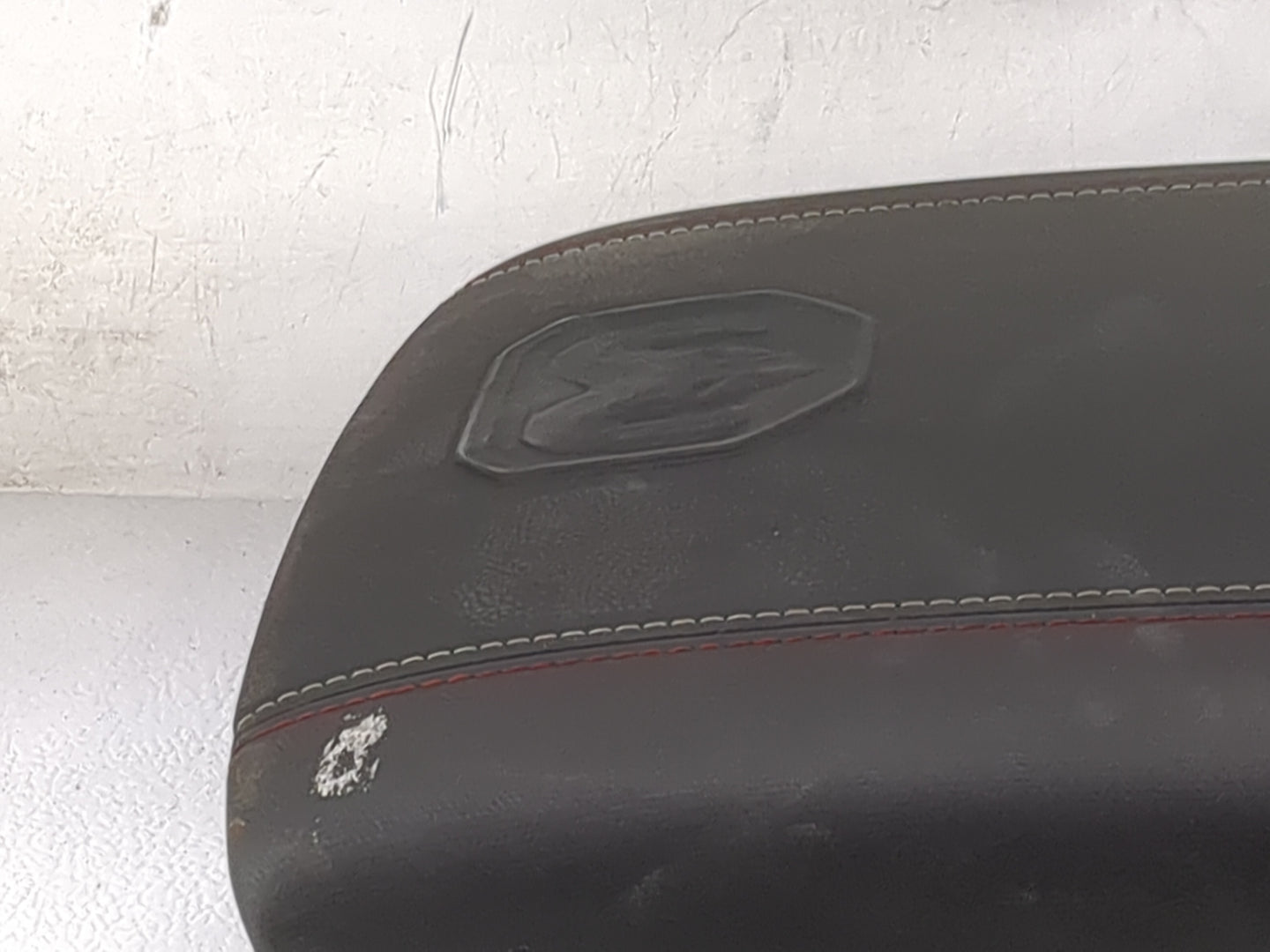 2025 Ram 1500 Center Console Armrest Cover Lid P/N:P68563553AB T02510925002101 Fits OEM Used Auto Parts - Oemusedautoparts1.