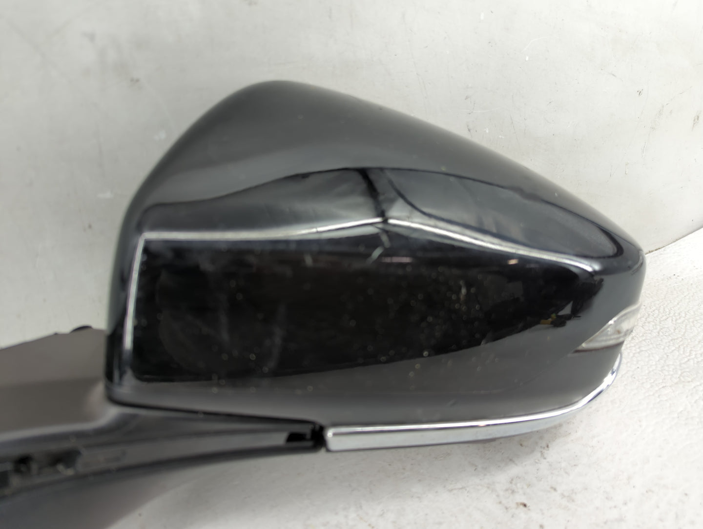 2025 Subaru Legacy Driver Side View Mirror - Left Door Mirror OEM Used - Oemusedautoparts1.com