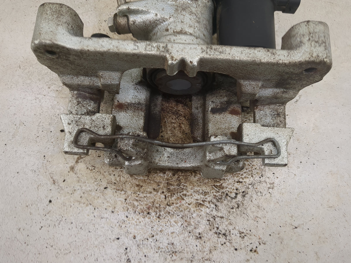 2020-2022 Subaru Legacy Rear Passenger Right Brake Caliper 1510754 - Oemusedautoparts1.com
