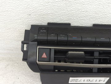 2025 Toyota Camry Climate Control Module Temperature AC/Heater Replacement P/N:55900-AQ020 Fits OEM Used Auto Parts