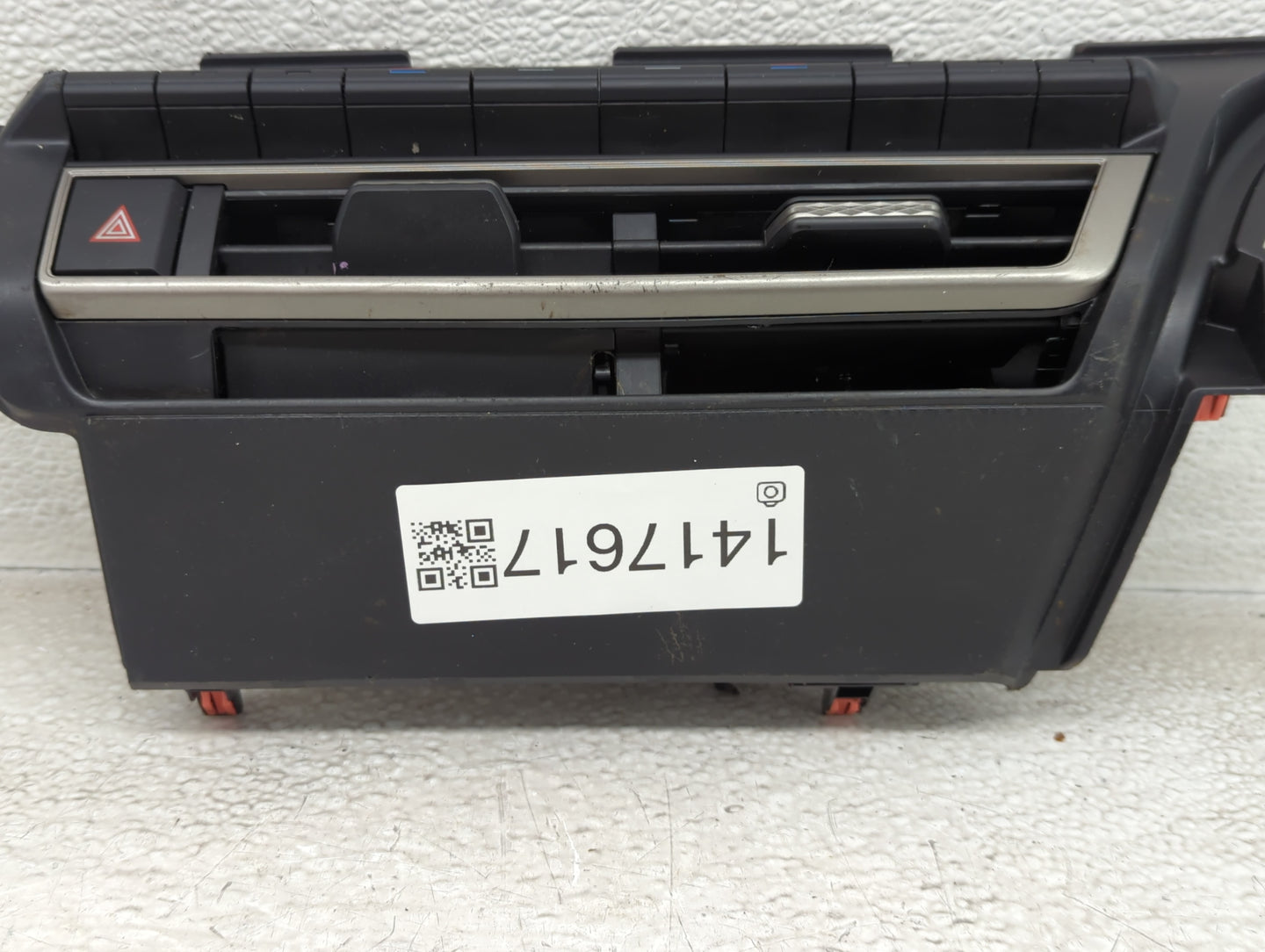 2025 Toyota Camry Climate Control Module Temperature AC/Heater Replacement P/N:55900-AQ020 Fits OEM Used Auto Parts - Oemuse