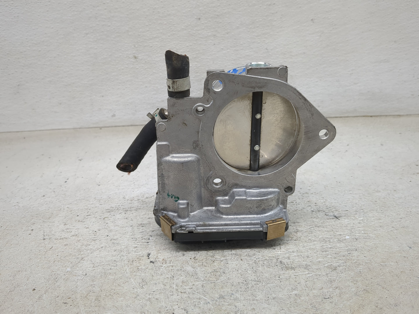 2018-2022 Toyota Camry Throttle Body P/N:22030-F0020 Fits Fits 2018 2019 2020 2021 2022 OEM Used Auto Parts - Oemusedautopar