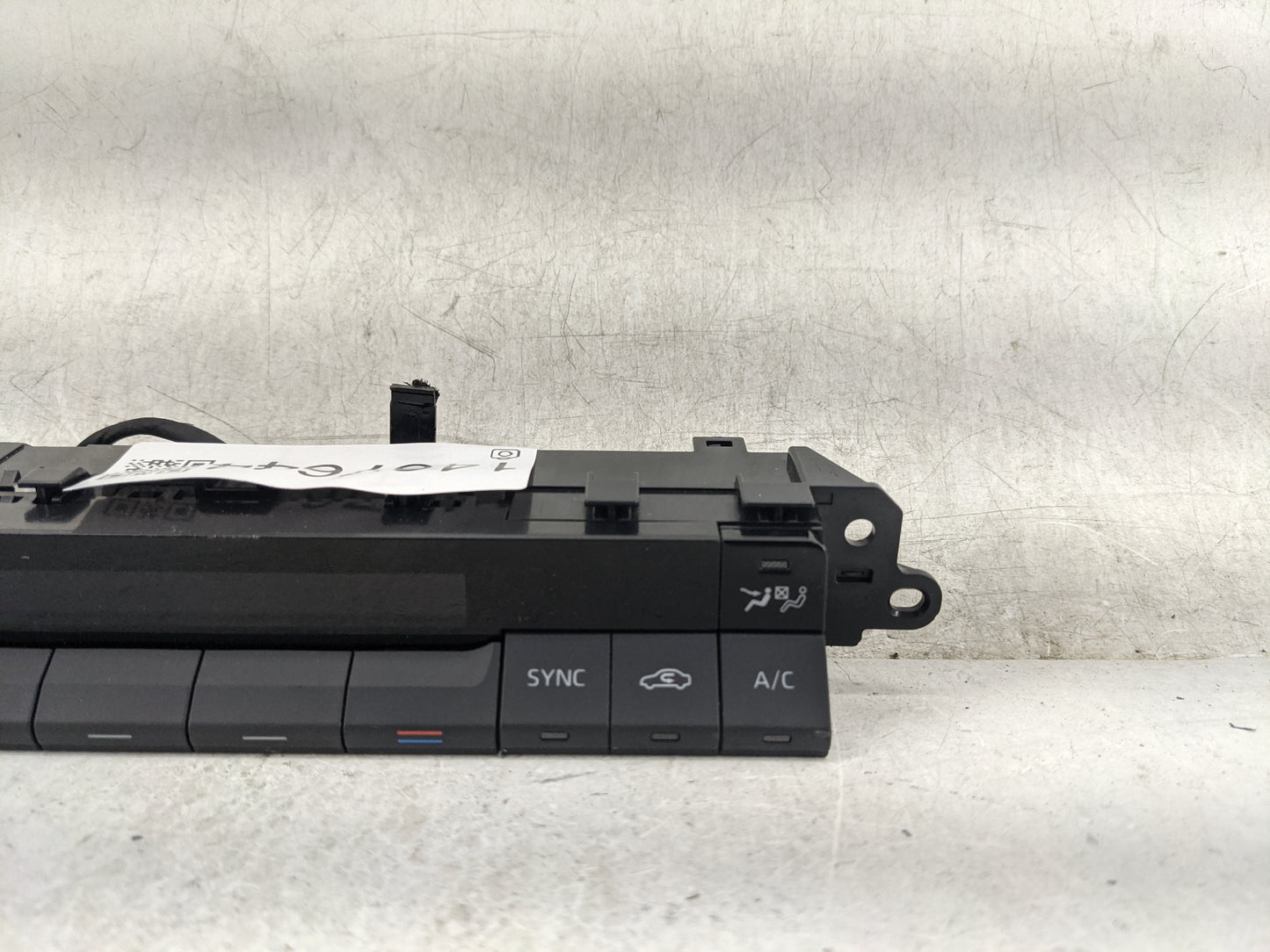 2025 Toyota Camry Climate Control Module Temperature AC/Heater Replacement Fits OEM Used Auto Parts - Oemusedautoparts1.com