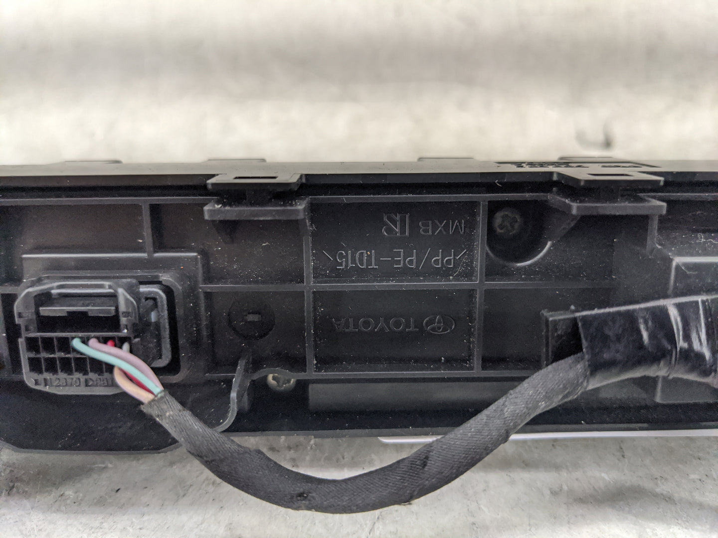 2025 Toyota Camry Climate Control Module Temperature AC/Heater Replacement Fits OEM Used Auto Parts - Oemusedautoparts1.com