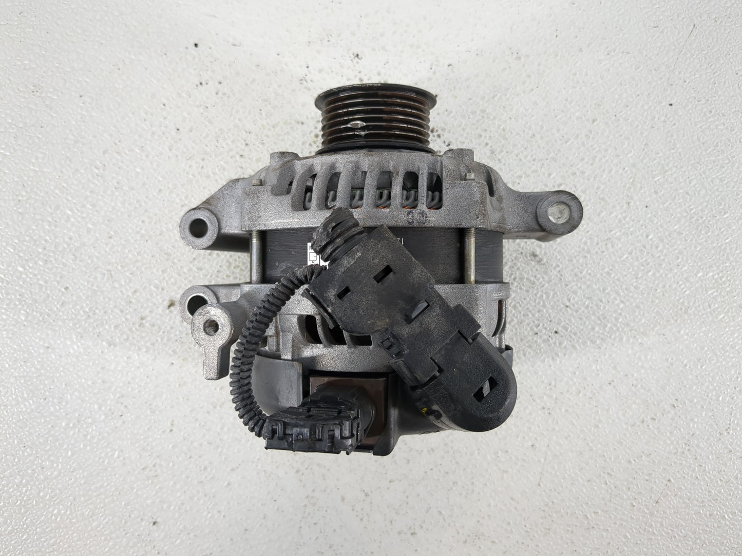 2019-2022 Toyota Corolla Alternator Replacement Generator Charging Assembly Engine OEM P/N:27060-F2260 Fits OEM Used Auto Pa