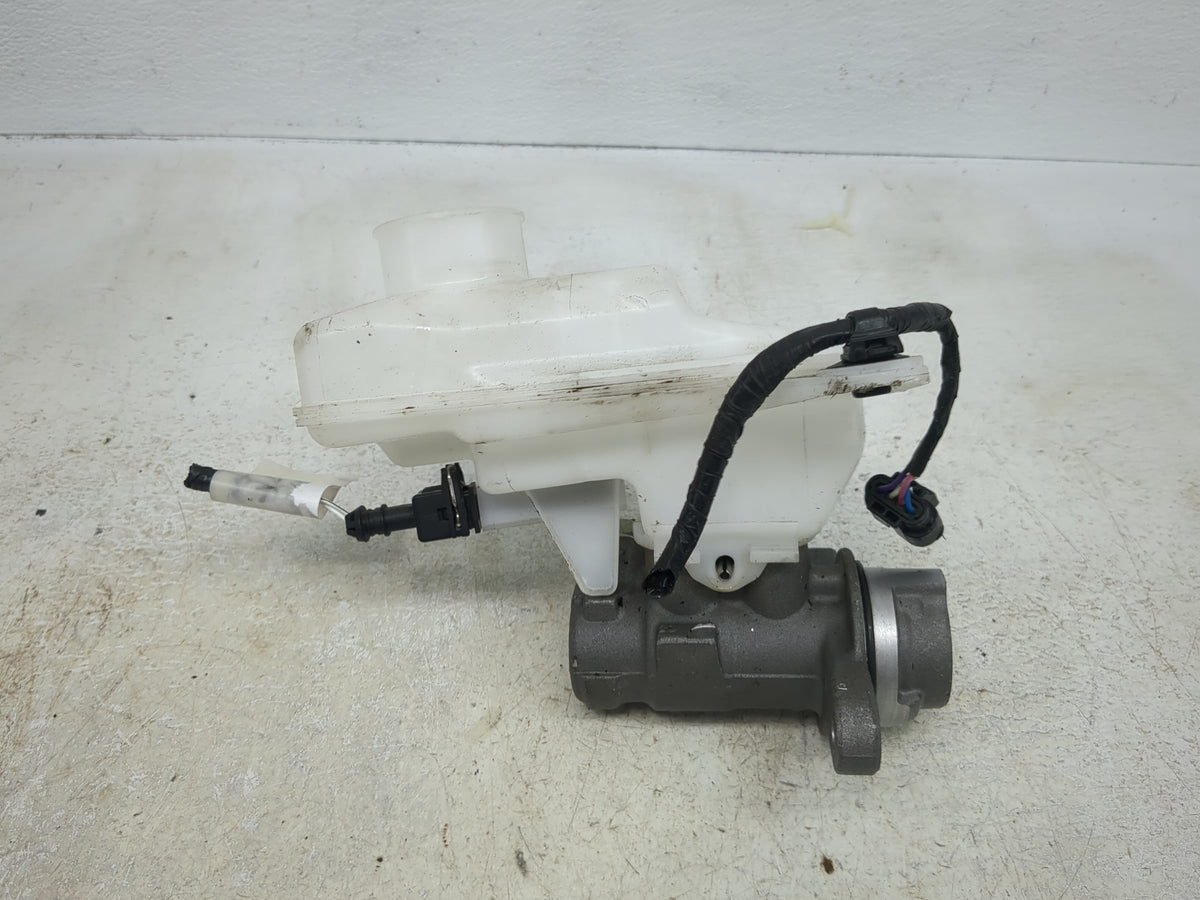 2025 Toyota Corolla Brake Master Cylinder - Oemusedautoparts1.com
