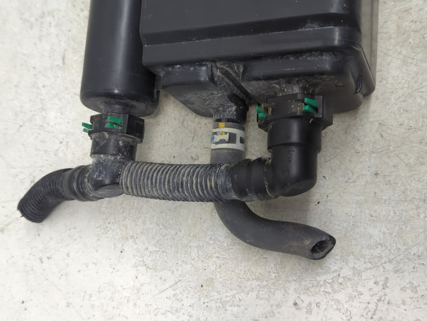 2025 Toyota Corolla Fuel Vapor Charcoal Canister - Oemusedautoparts1.com
