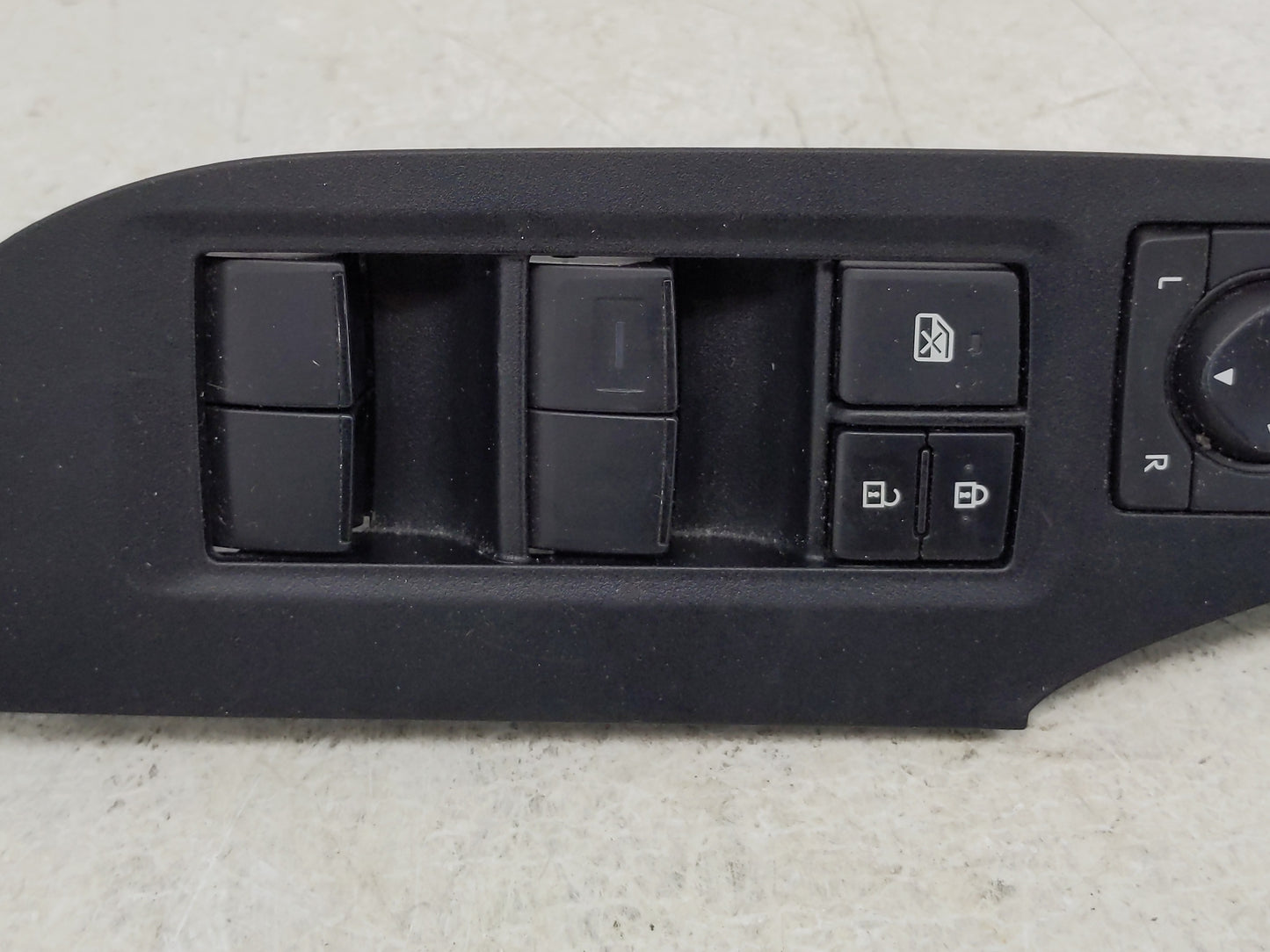2025 Toyota Rav4 Master Power Window Switch Replacement Driver Side Left P/N:74232-0R110 Fits OEM Used Auto Parts - Oemuseda