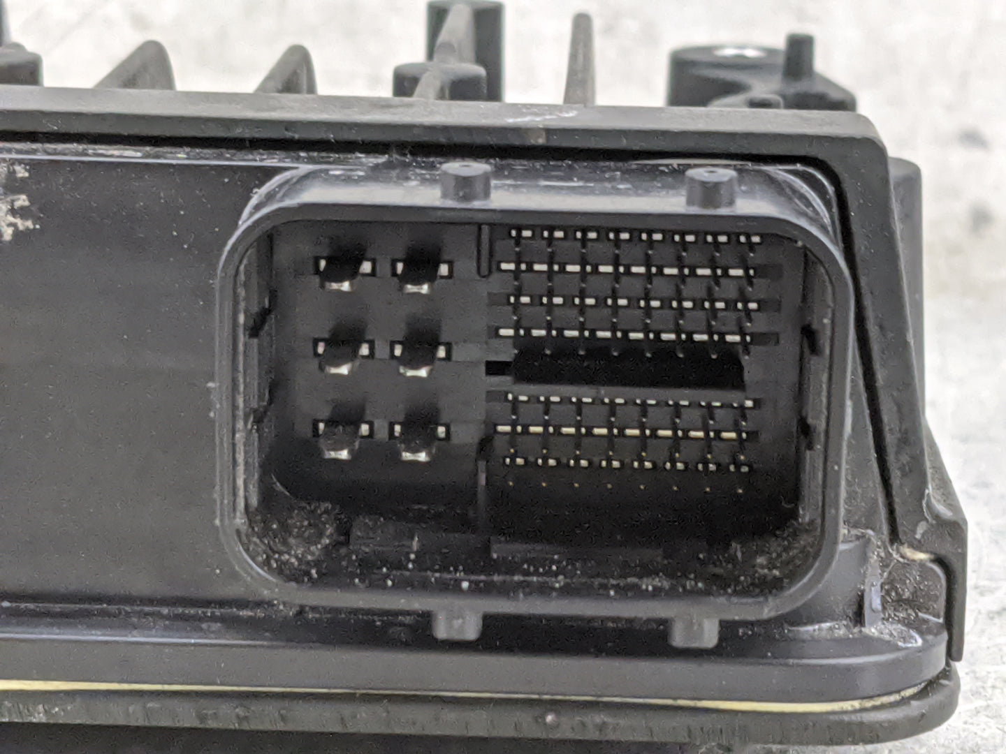 2025 Toyota Rav4 PCM Engine Control Computer ECU ECM PCU OEM P/N:89661-0RM90 283100-4700 Fits OEM Used Auto Parts - Oemuseda