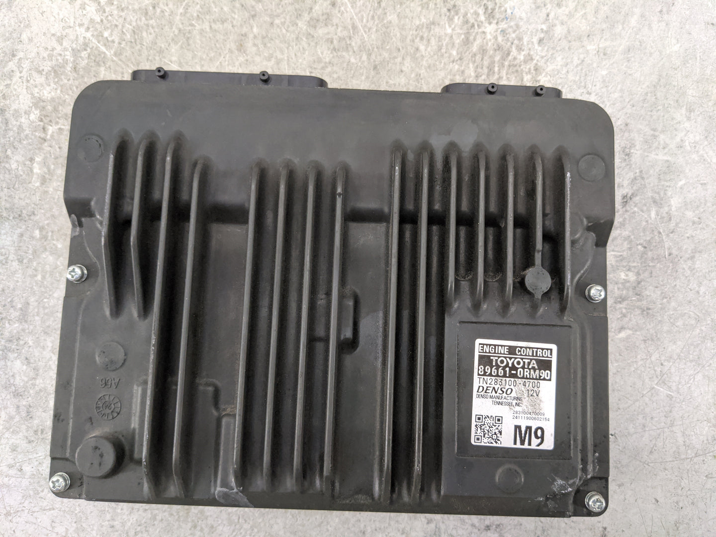 2025 Toyota Rav4 PCM Engine Control Computer ECU ECM PCU OEM P/N:89661-0RM90 283100-4700 Fits OEM Used Auto Parts - Oemuseda