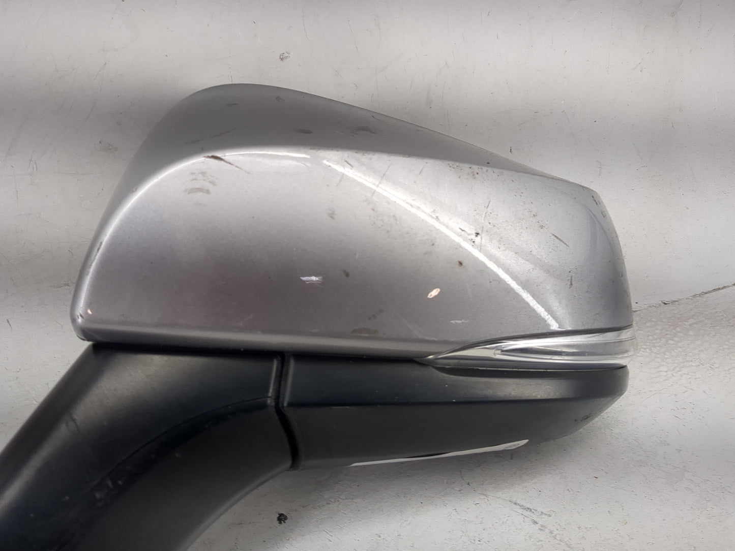 2019-2022 Toyota Rav4 Driver Side View Mirror - Left Door Mirror OEM Used - Oemusedautoparts1.com