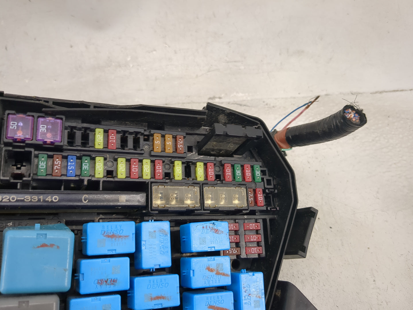 2019-2022 Toyota Rav4 Fusebox Fuse Box Panel Relay Module P/N:82620-33140 Fits Fits 2019 2020 2021 2022 OEM Used Auto Parts 